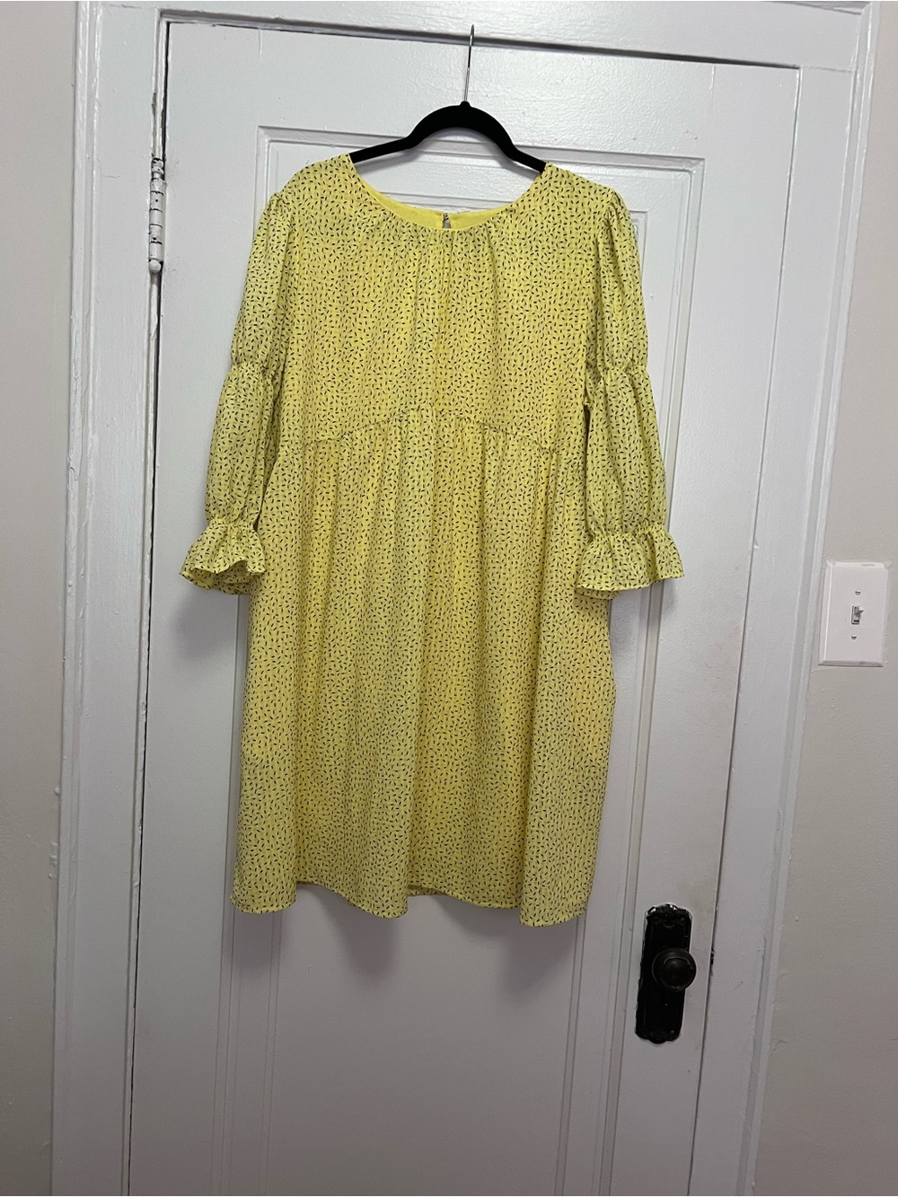 Who What Wear Yellow Printed Smocked-Neck Dress